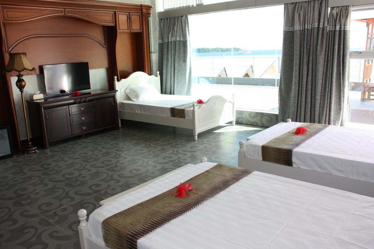 Crystal Palace Hotel Port Vila Room photo